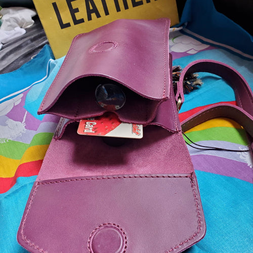 Perfect for carrying a phone. - customer review photo