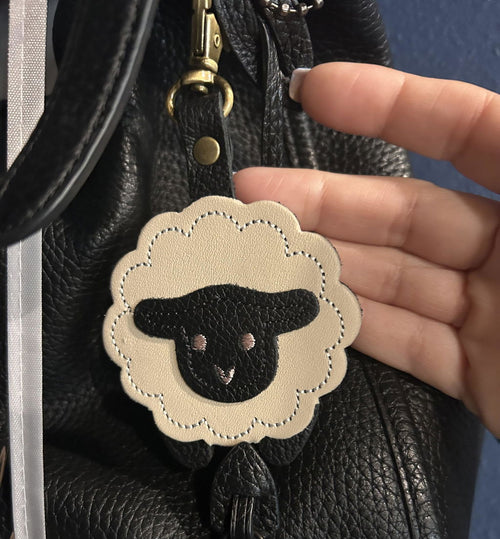 She’s sooooo cute! - customer review photo