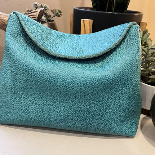 Fun design, holds a lot! - customer review photo