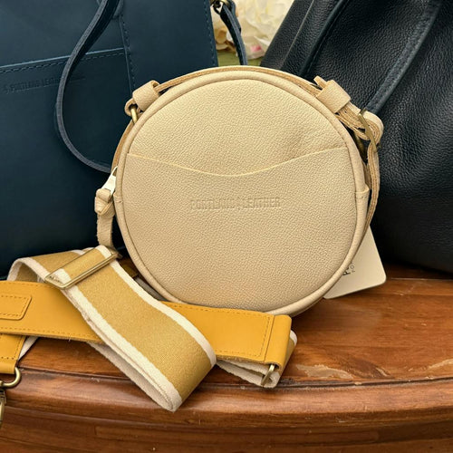 Little Baby Circle Crossbody - customer review photo