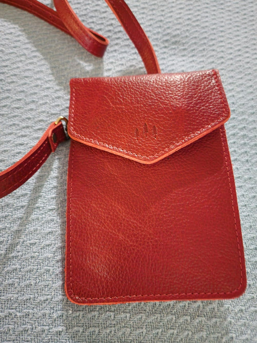 The perfect small bag that holds all the necessities. - customer review photo