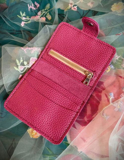Perfect minimal wallet fits small bags - customer review photo