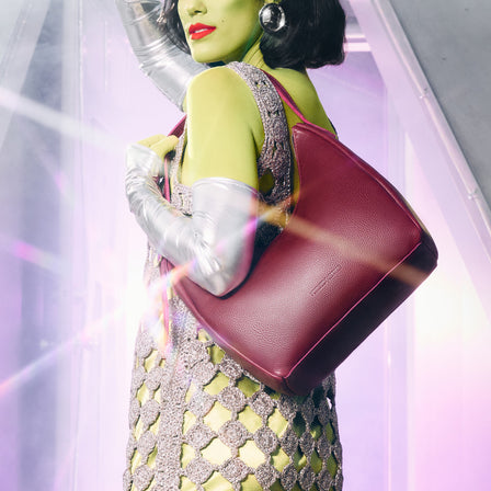 Orchid*Medium | u-shaped, flat-bottomed leather shoulder bag with adjustable strap
