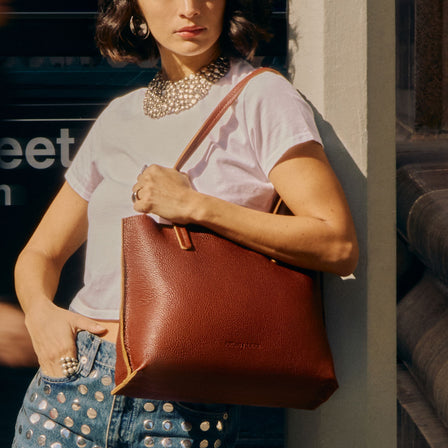 Nutmeg*Medium | leather tote bag with interior snap key loop