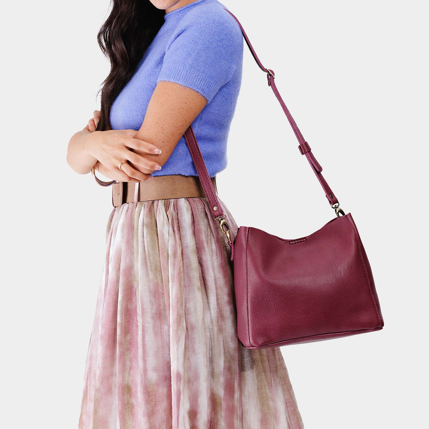 Orchid | symmetrical bucket bag with latch closure and removable crossbody strap