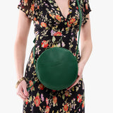 Bacalar Large | Circle shaped crossbody bag with top zipper