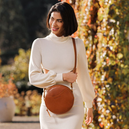 Honey*Small | Circle shaped crossbody bag with top zipper