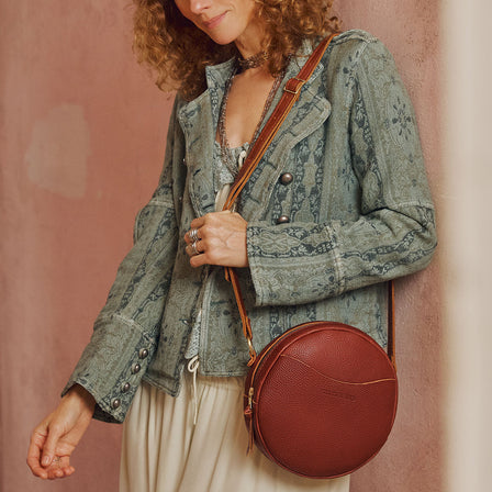 Nutmeg*Small | Circle shaped crossbody bag with top zipper