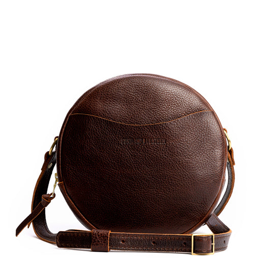 Coldbrew*Large | Circle shaped crossbody bag with top zipper