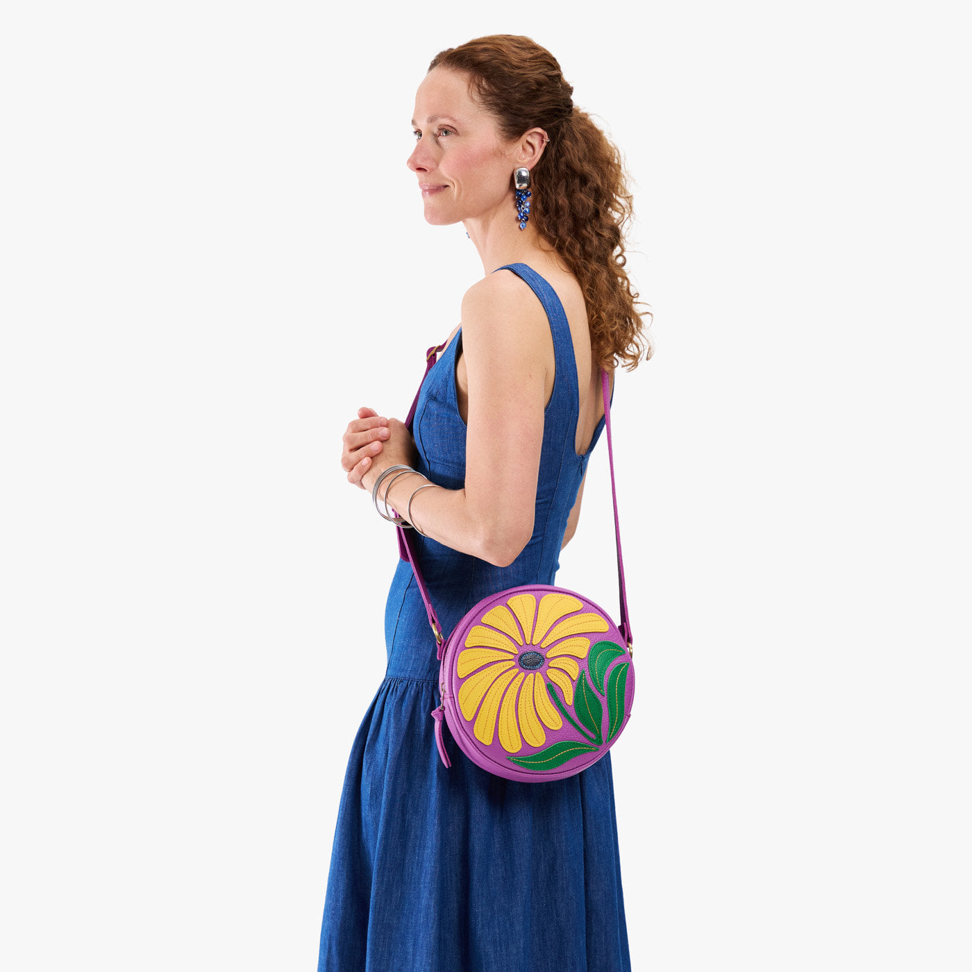 Wildflower Cattleya*Large | Model wearing circle shaped crossbody bag with top zipper