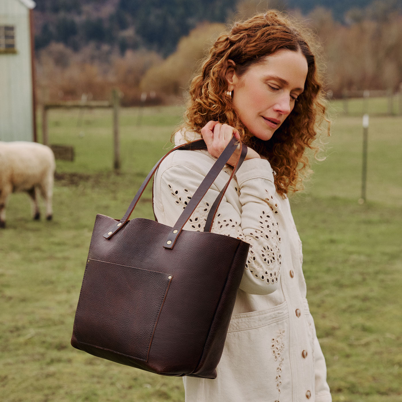 Raindrop Crossbody Bag Sizing – Portland Leather