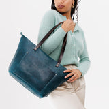 Lagoon Zipper | Large leather tote bag with sturdy bridle handles and front pocket