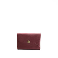 Cabernet | Leather card wallet with scalloped edge