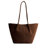 Stagecoach Large | Wide bucket shaped tote bag with matching leather handles