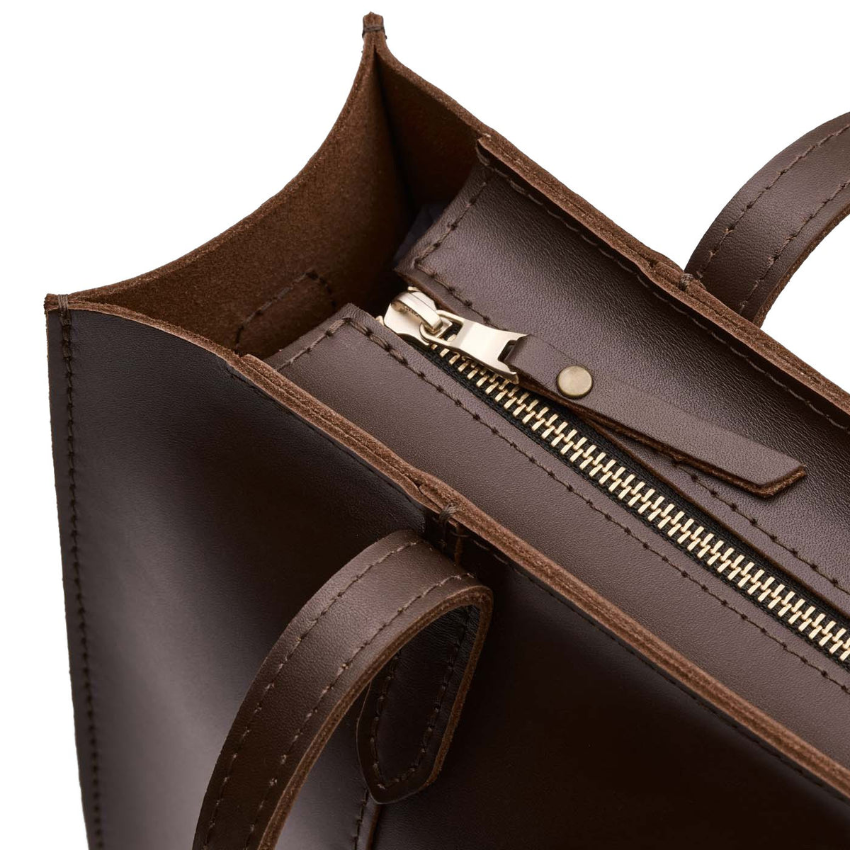 Grizzly*East/West | Structured wide tote bag with overlapping panels and crossbody strap