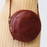 Cognac Large | Circle shaped crossbody bag with top zipper