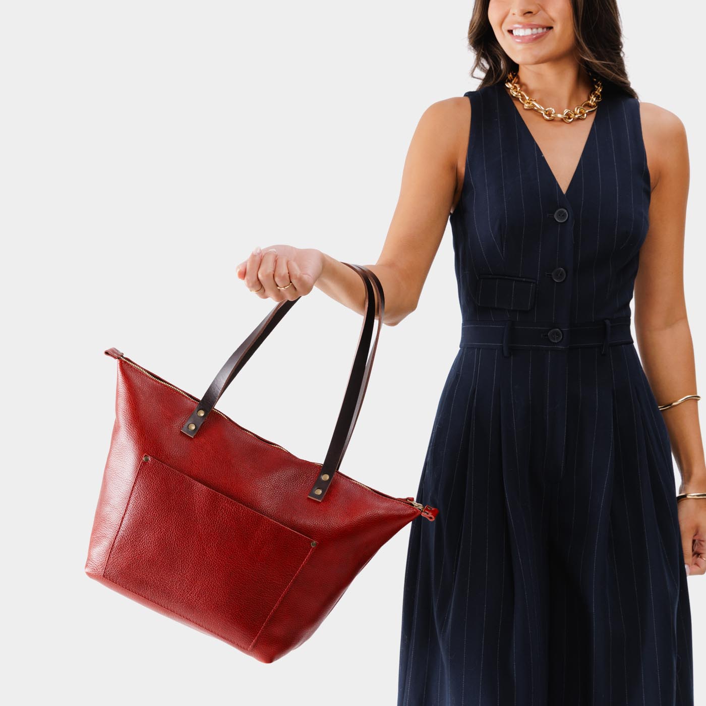 Chili Red*Zipper | Large leather tote bag with sturdy bridle handles and front pocket