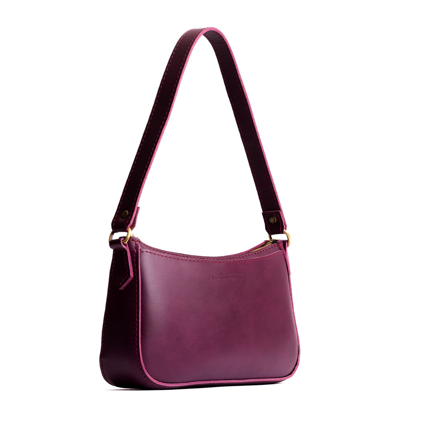 Lollipop | Petite bean shaped shoulder bag with a zipper closure