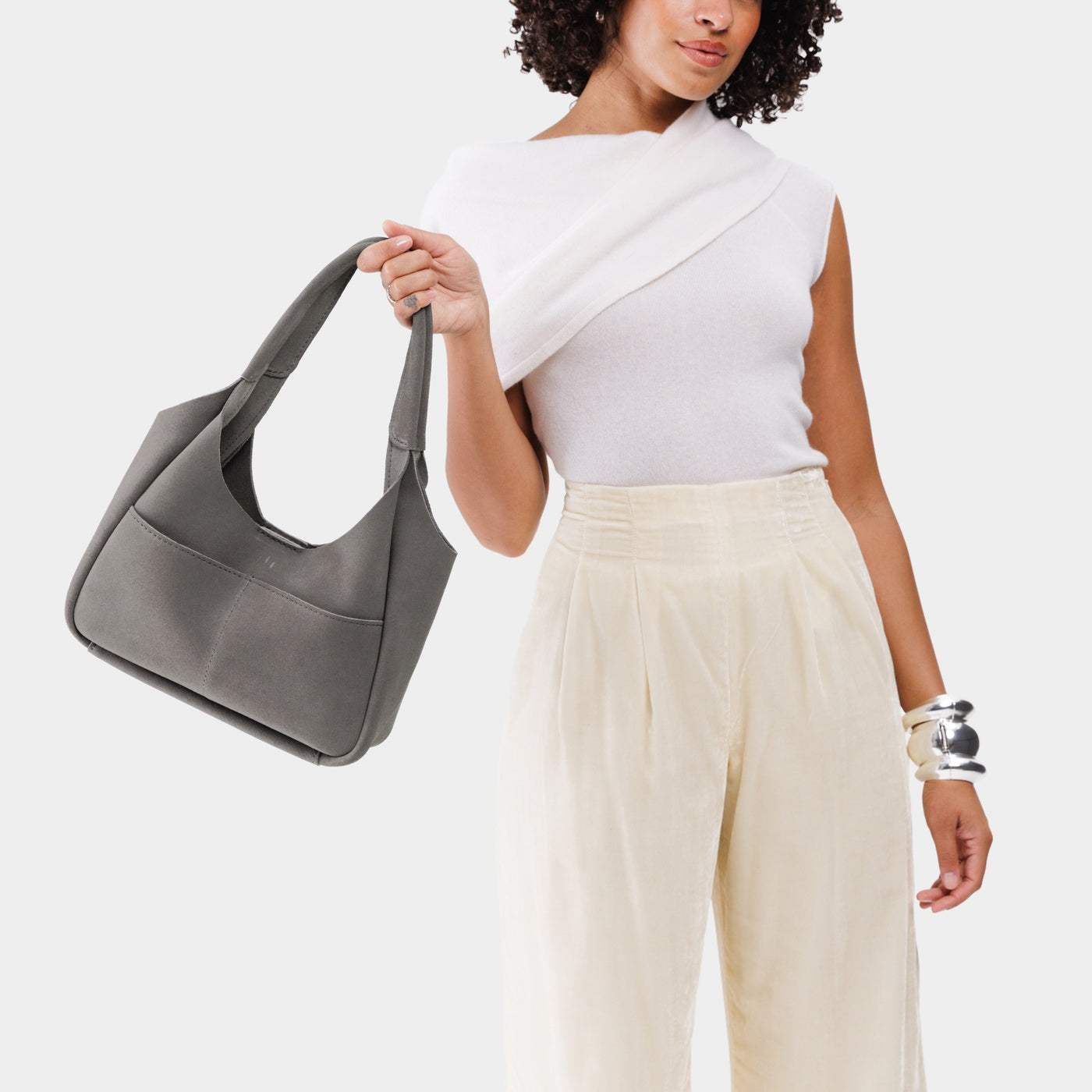 Smoke Grey*Medium | U-shaped, flat-bottomed leather shoulder bag with two outside pockets