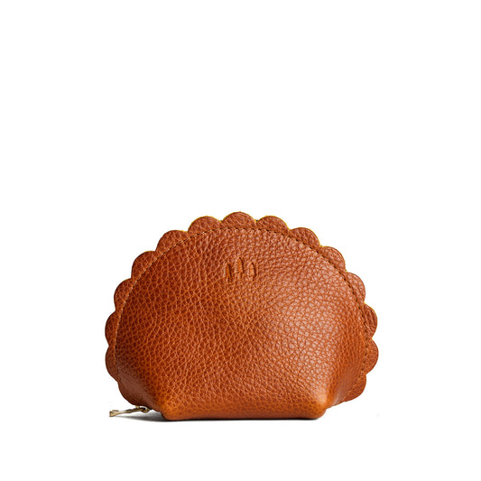 Sienna*Large | Curved leather pouch with zipper and scalloped edges