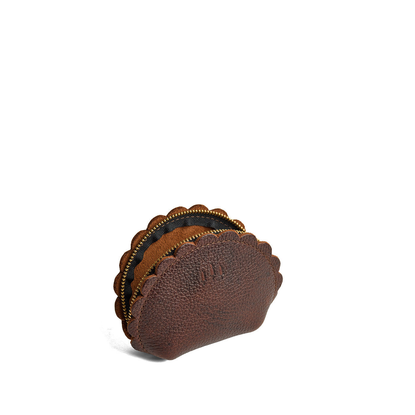 Coldbrew*Small | Curved leather pouch with zipper and scalloped edges