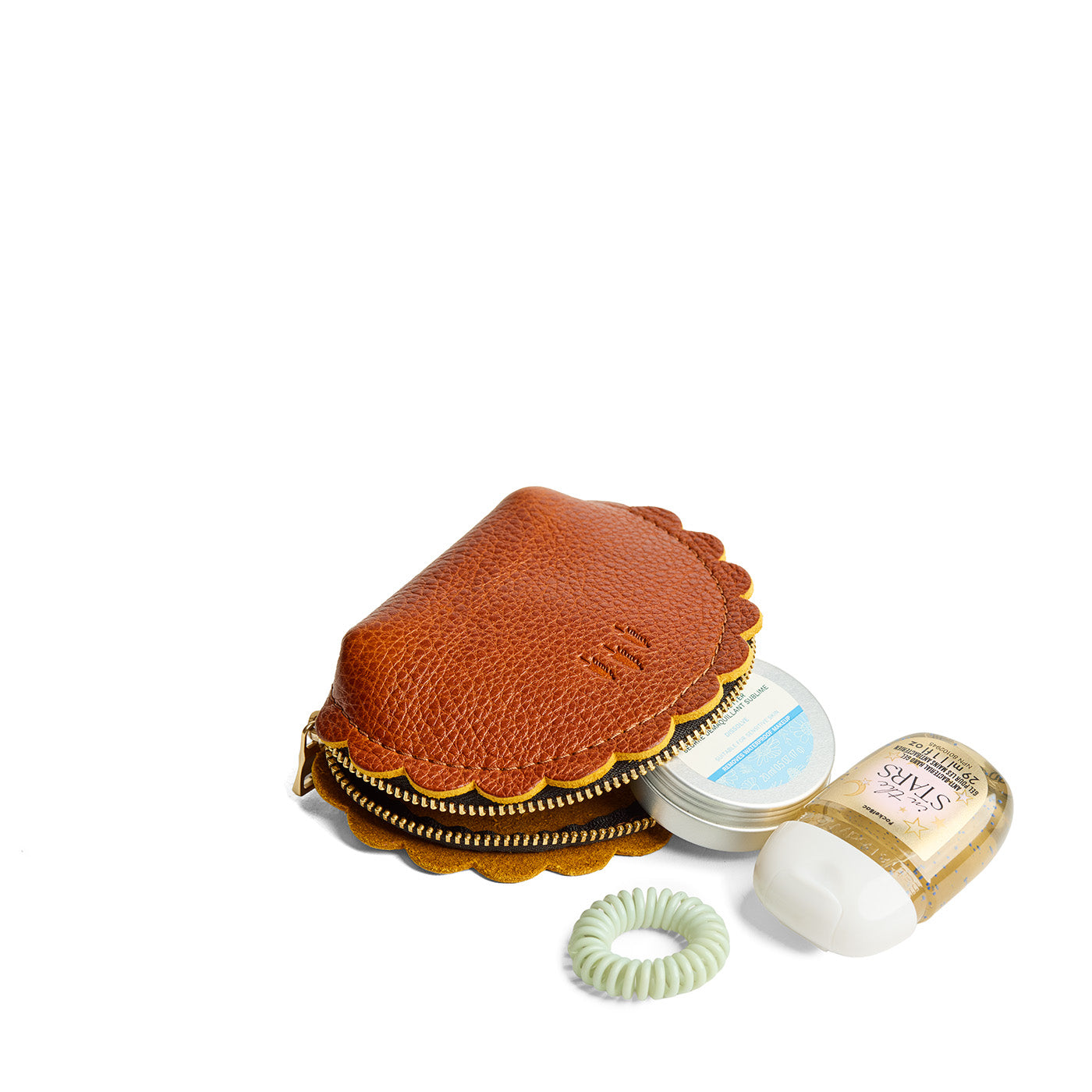 Sienna*Small | Curved leather pouch with zipper and scalloped edges