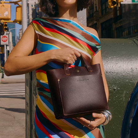 Coldbrew*Classic | Crossbody tote bag with snap closure and front pocket