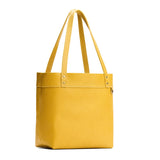 Pomello Medium Classic | Leather tote bag with riveted straps and exterior key loop