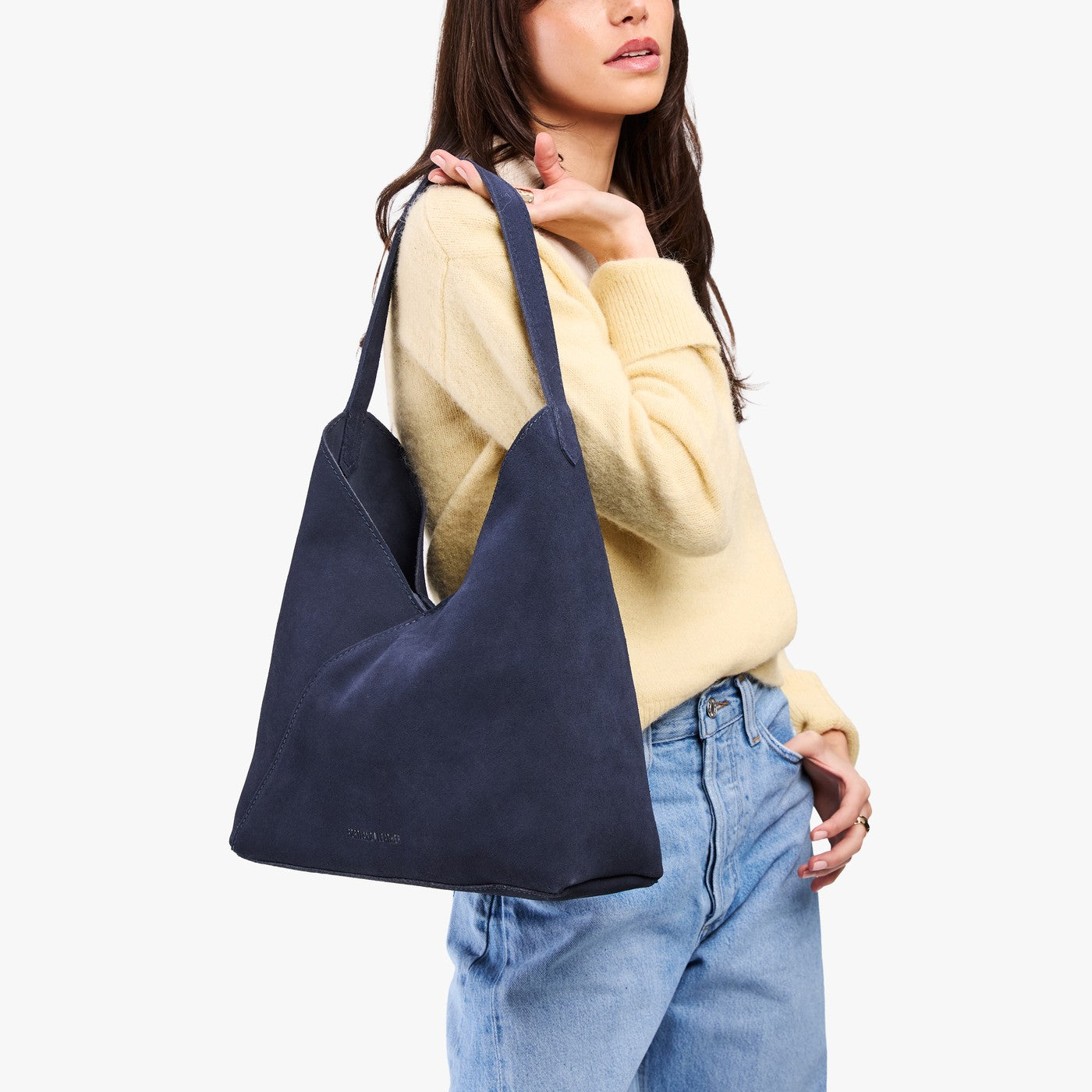 Alaska Blue*Oversized | Model wearing large shoulder bag with magnetic snap 