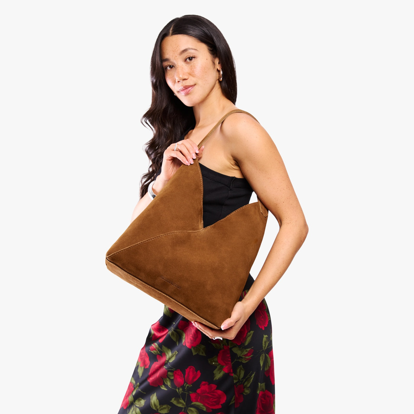 Jackson*Oversized | Model wearing large shoulder bag with magnetic snap 