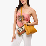 Sunshine Small | Shoulder bag with magnetic snap closure