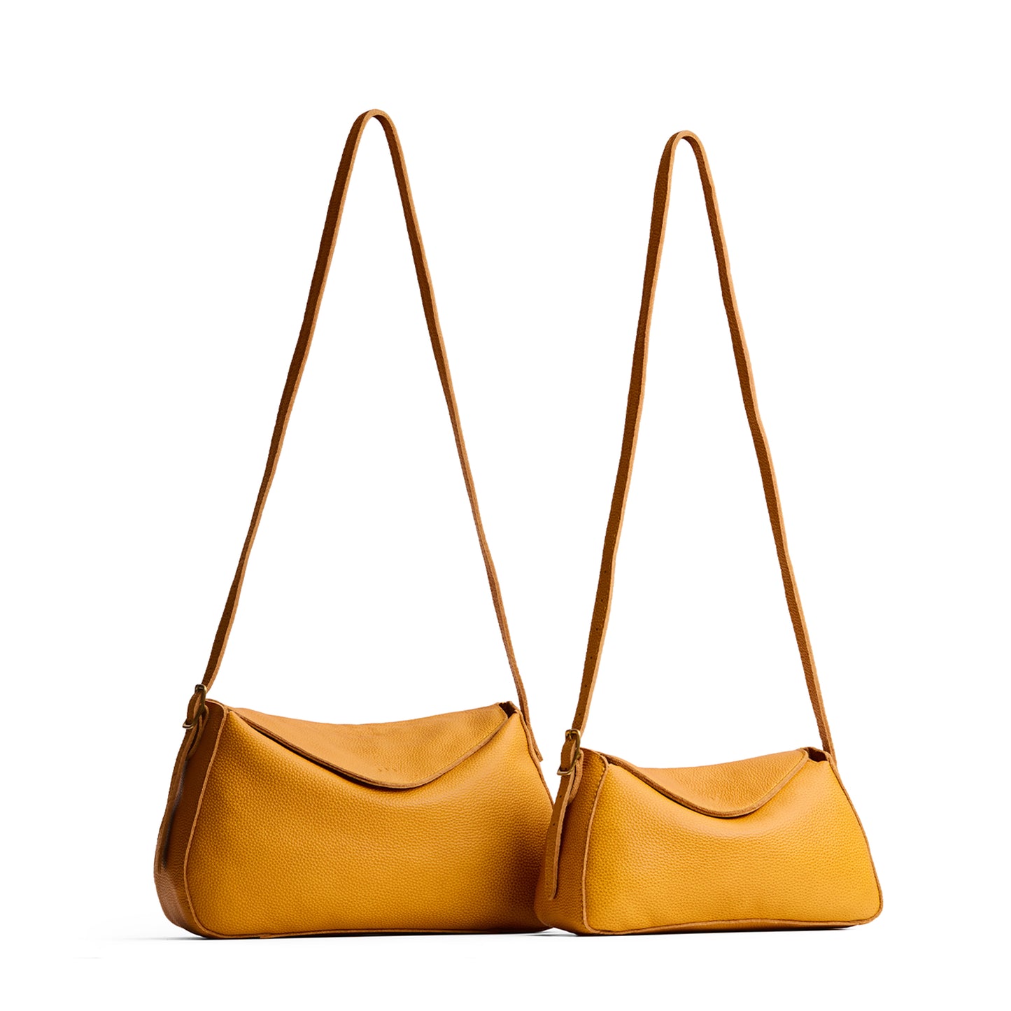 Sunshine | Size comparison image of small and medium Neruda Crossbody
