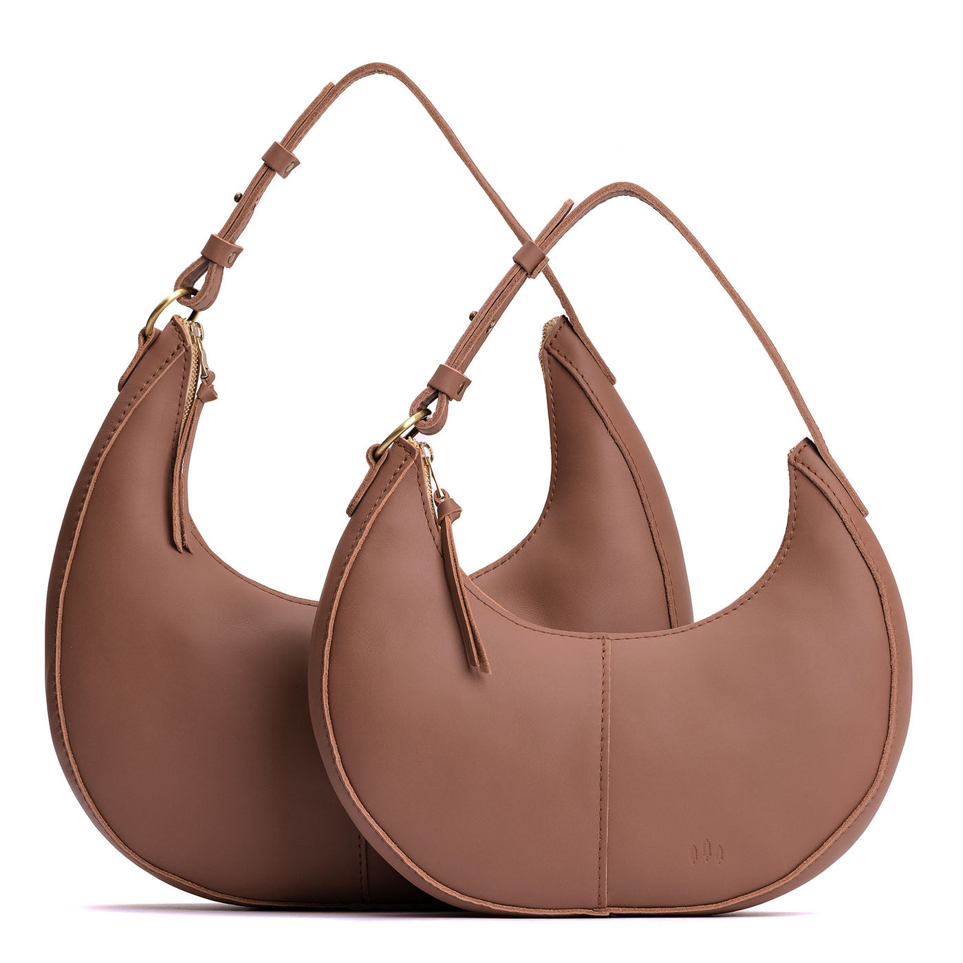 Sunkissed | Crescent shaped shoulder bag with zipper closure and adjustable strap