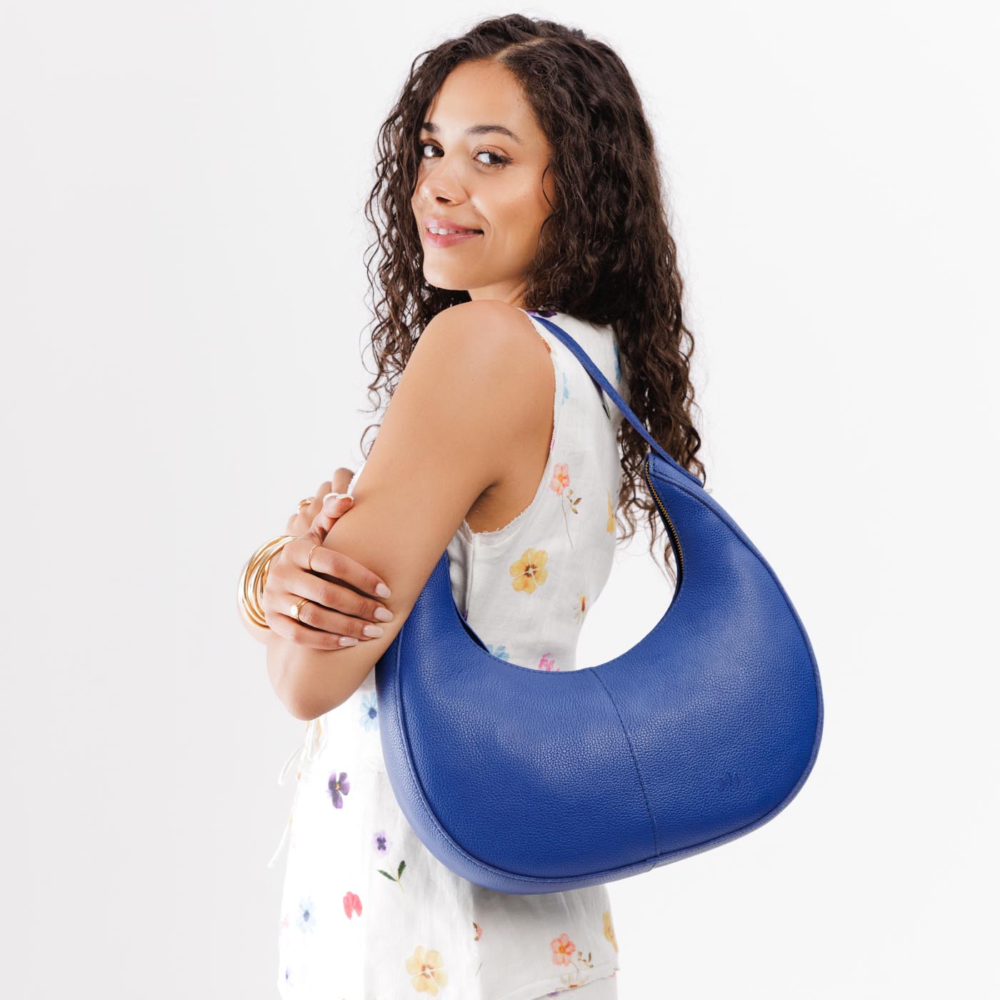 Molino Blue*Large | Crescent shaped shoulder bag with zipper closure and adjustable strap