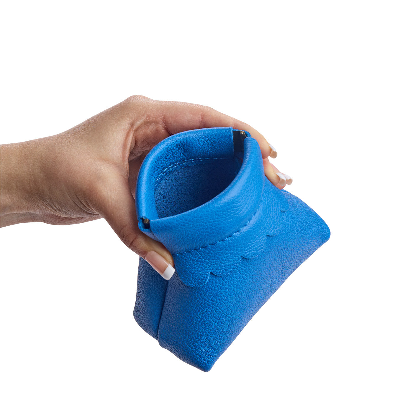 Skydive | Leather coin pouch with scalloped edge and three Portland leather tree emblems