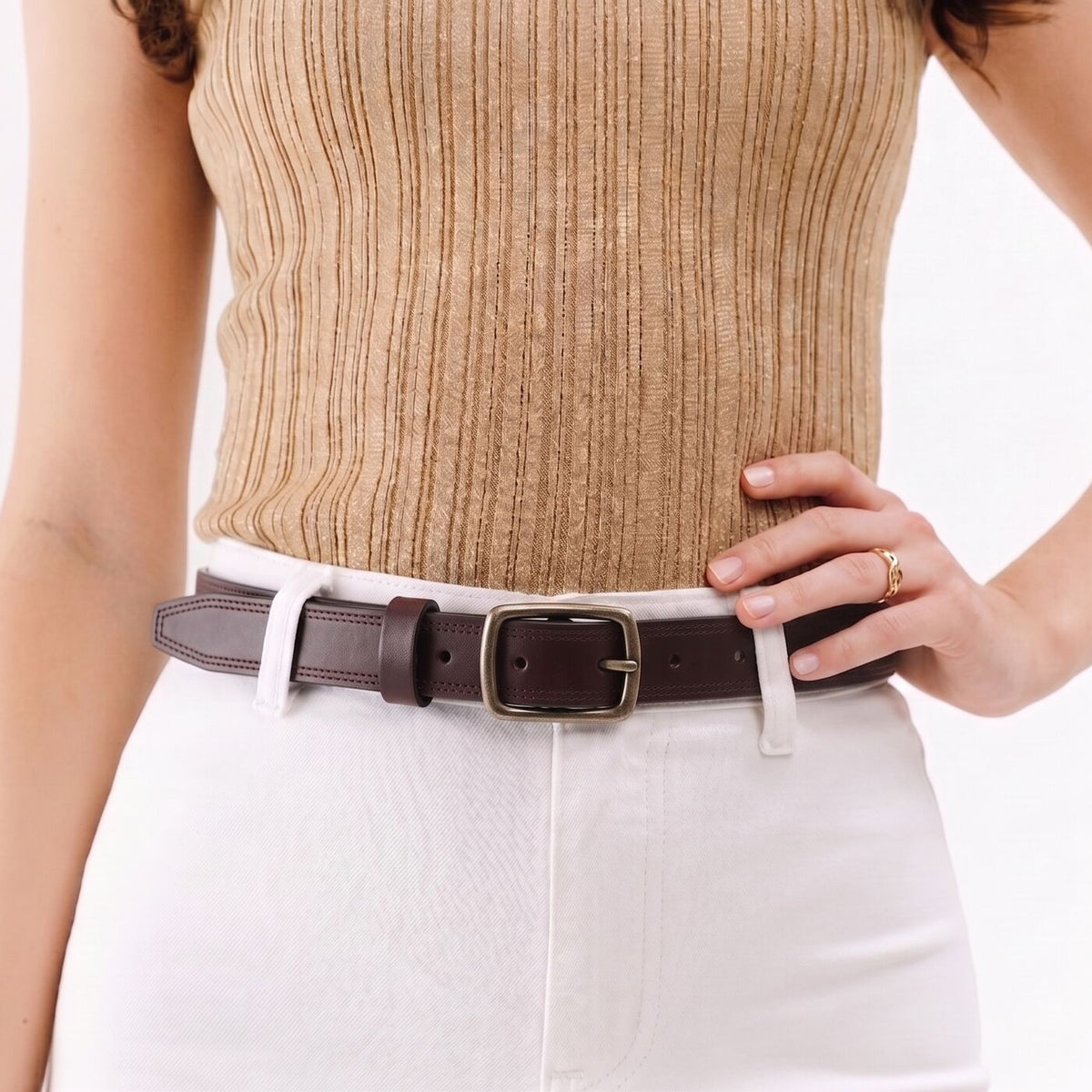 Umber | Slim double stitched leather belt on woman's waist
