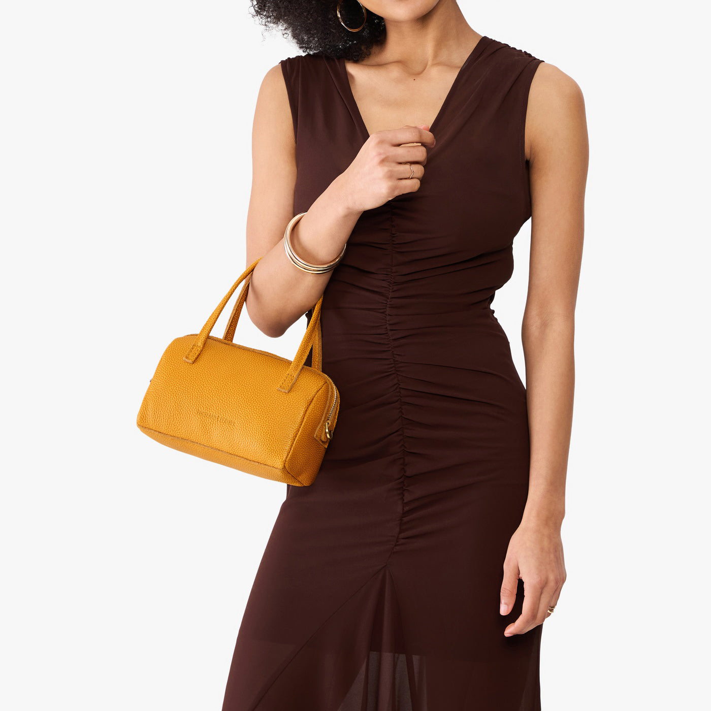 Sunshine*Small | Woman holding Sloan Doctor Bag