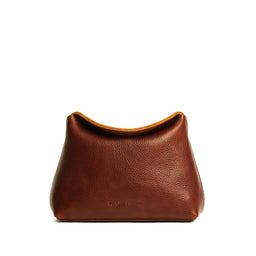 Nutmeg | Leather pouch with a folded magnetic closure