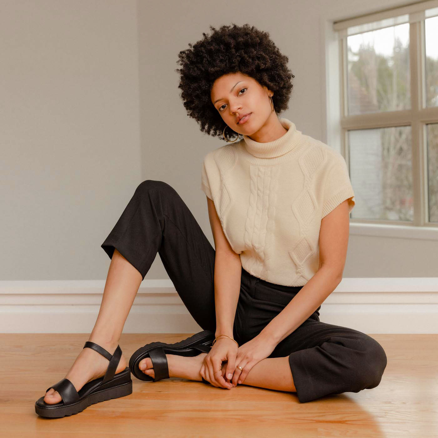 Cute & Comfortable Black Summer Wedge Sandals For Women