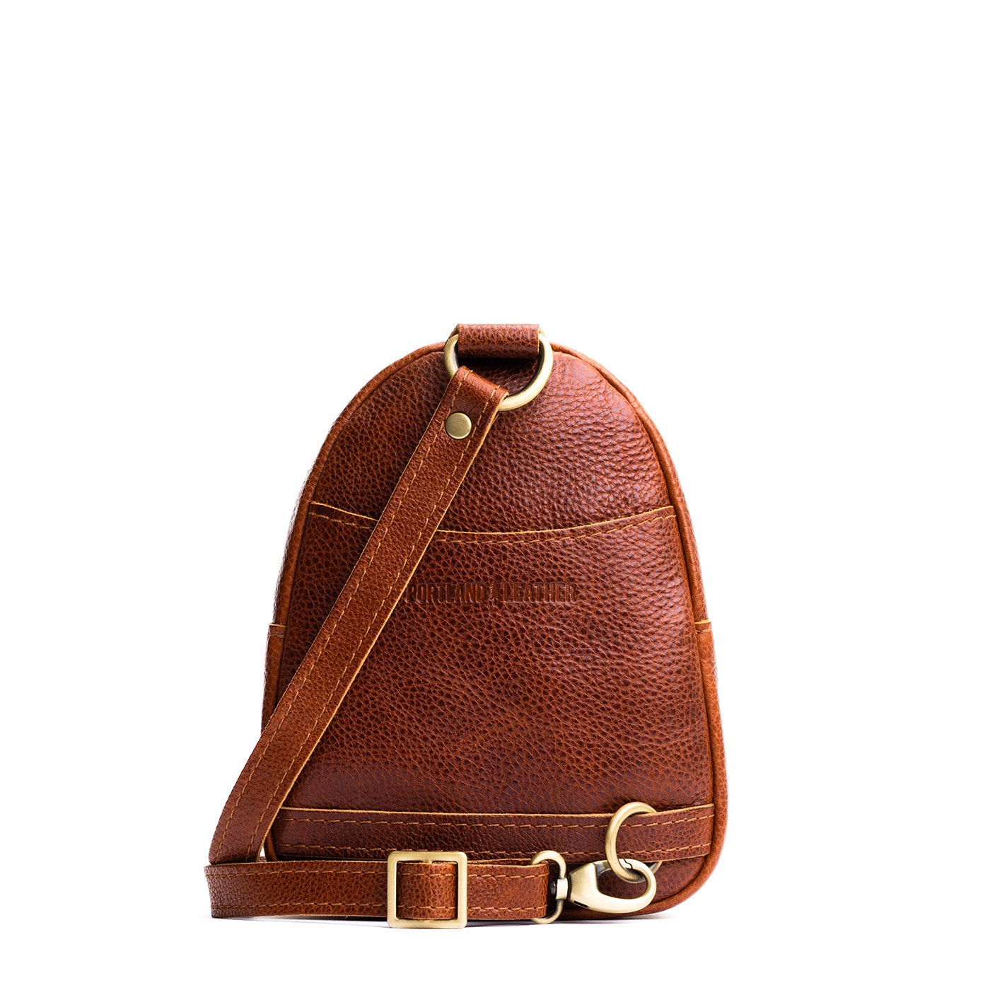 Nutmeg | Small sling bag with zipper closure and adjustable strap