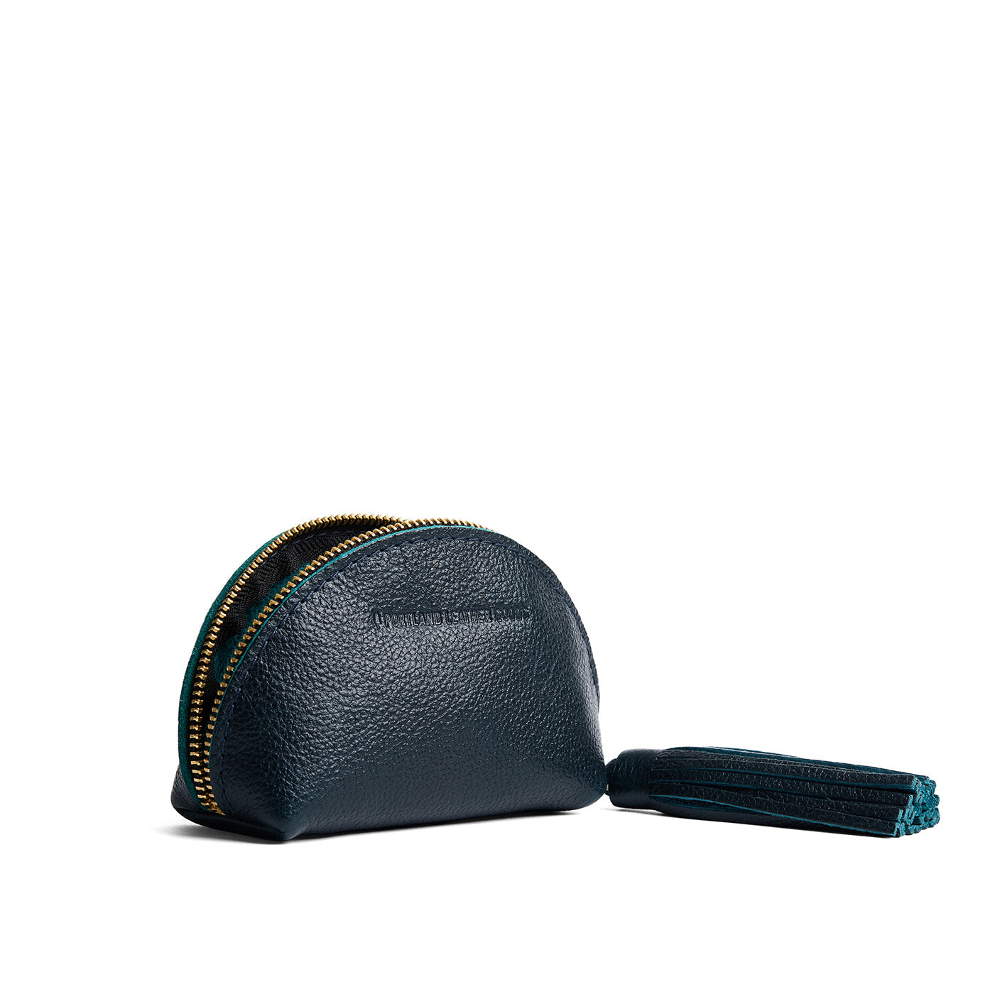 Boreal | Small leather zippered pouch with tassel
