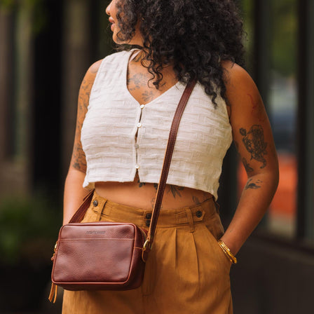 Nutmeg*Large | Mid-size rectangular crossbody with adjustable strap