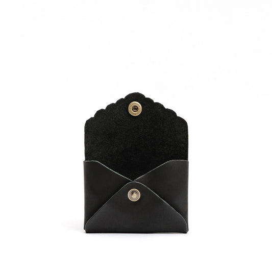 Black | Small leather wallet with scalloped edge open