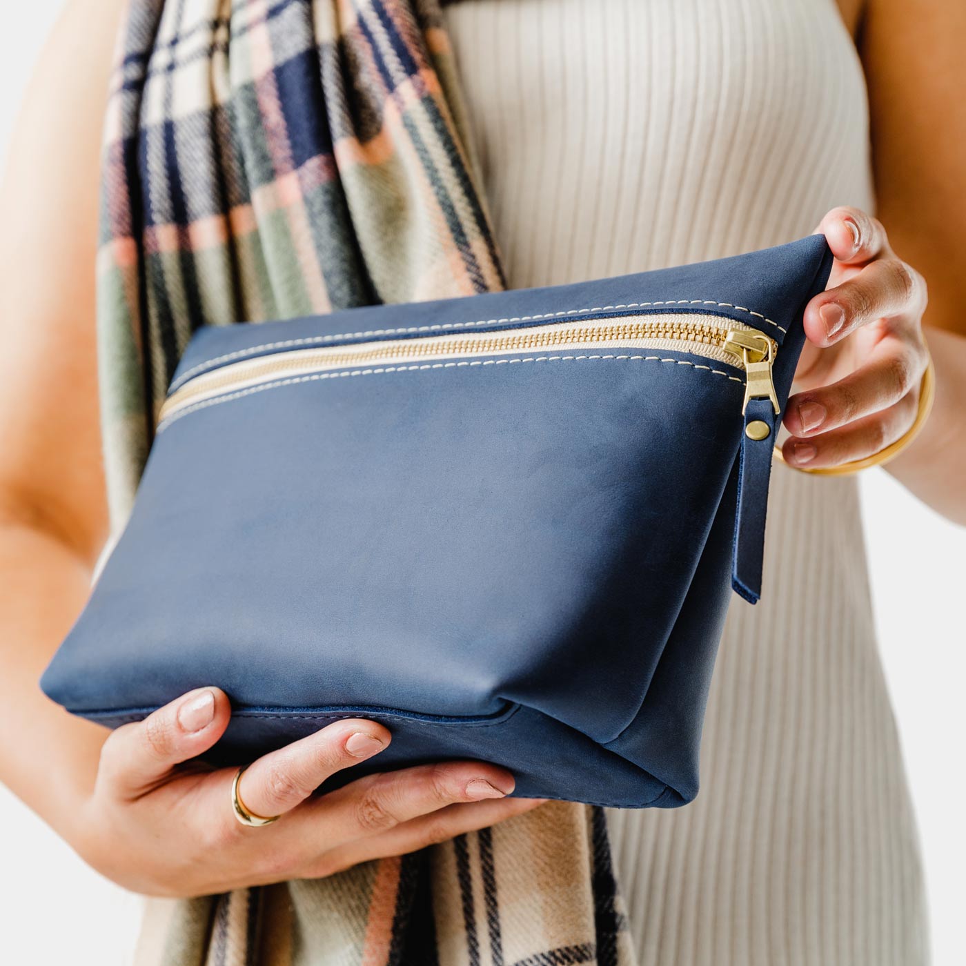 Deep Water*Extra Large | Large leather makeup bag with zipper