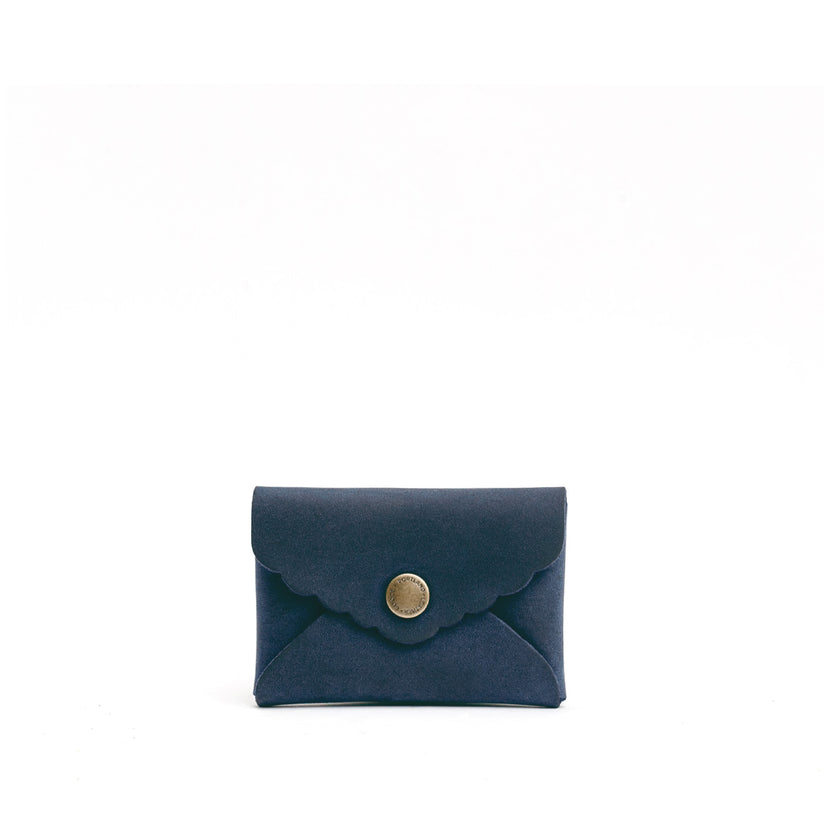 Deep Water | Small leather wallet with scalloped edge