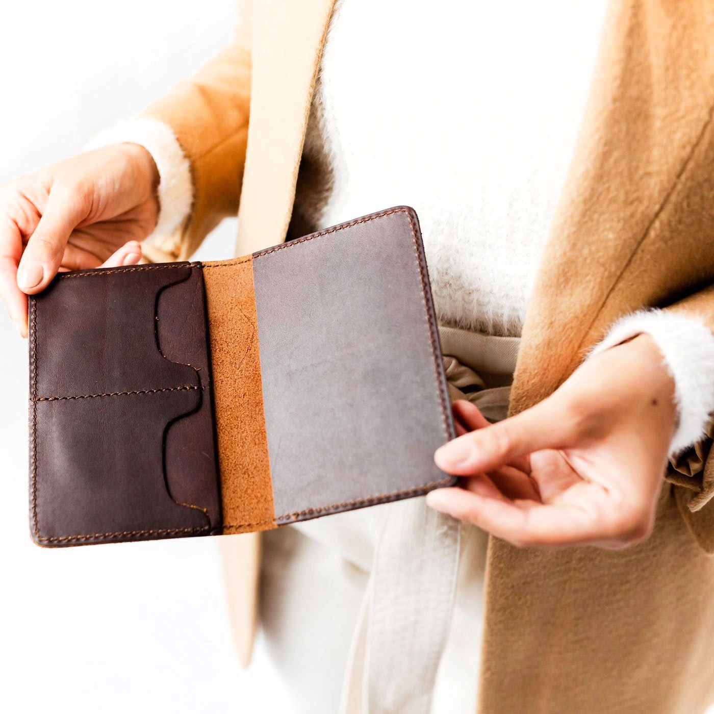 Portland Leather Passport Holder - Thumbnail 2